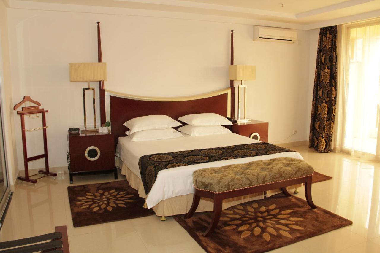 Hotel Victoria Garden Camama Buitenkant foto