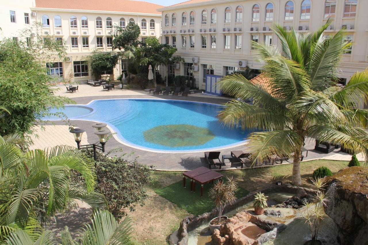 Hotel Victoria Garden Camama Buitenkant foto