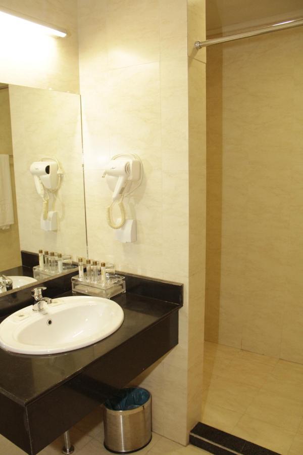 Hotel Victoria Garden Camama Kamer foto