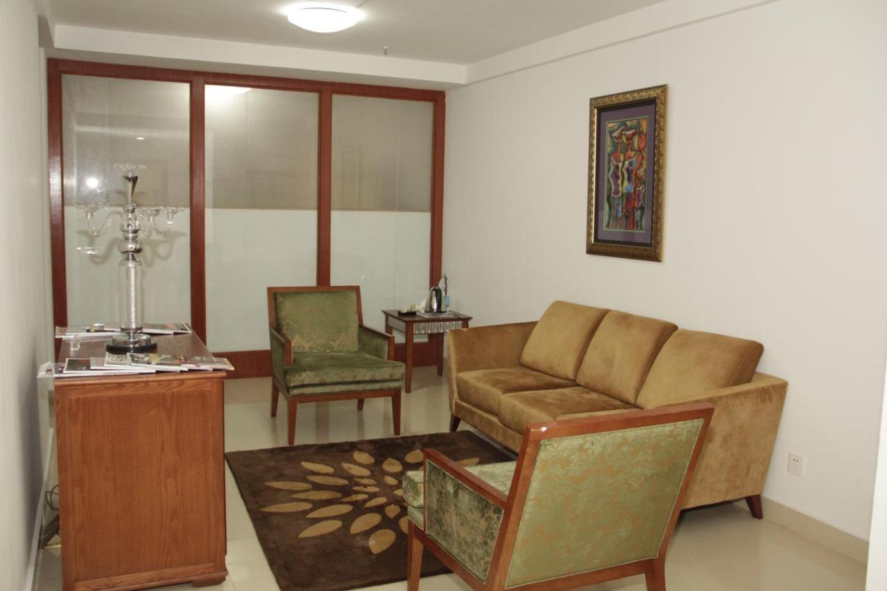 Hotel Victoria Garden Camama Kamer foto