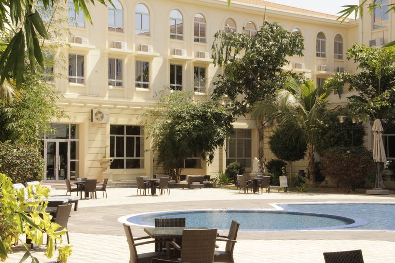 Hotel Victoria Garden Camama Buitenkant foto