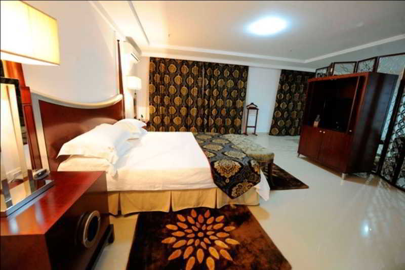 Hotel Victoria Garden Camama Buitenkant foto