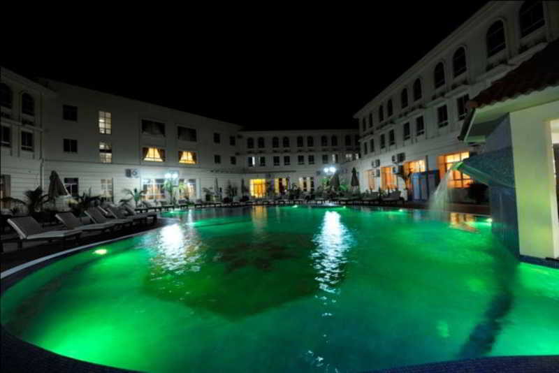Hotel Victoria Garden Camama Buitenkant foto